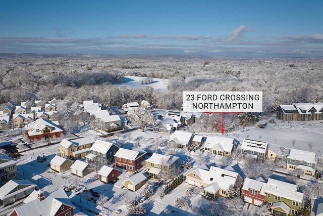 23 Ford Crossing, Northampton, MA 01060