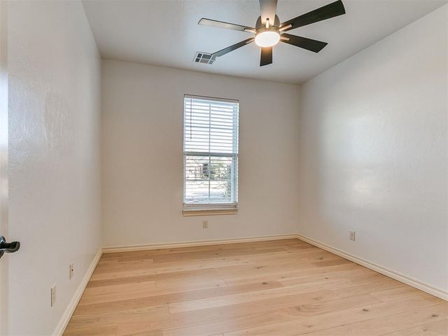 9016 NW 84th Terrace, Yukon, OK 73099