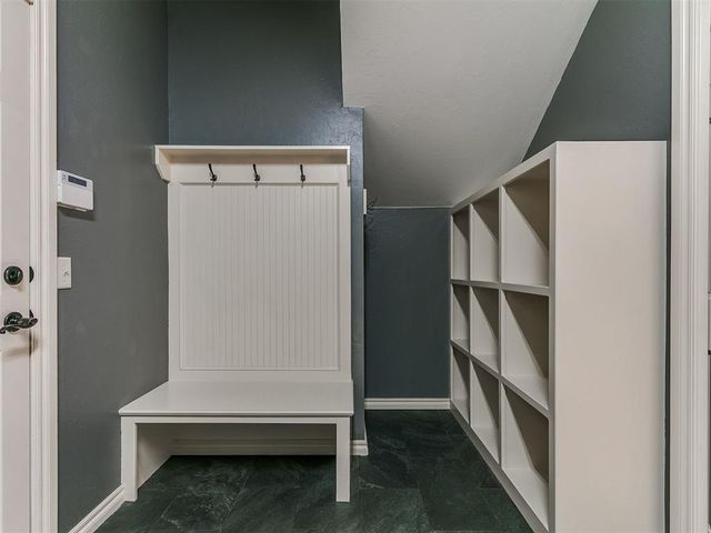 9016 NW 84th Terrace, Yukon, OK 73099