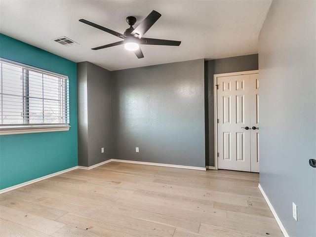 9016 NW 84th Terrace, Yukon, OK 73099