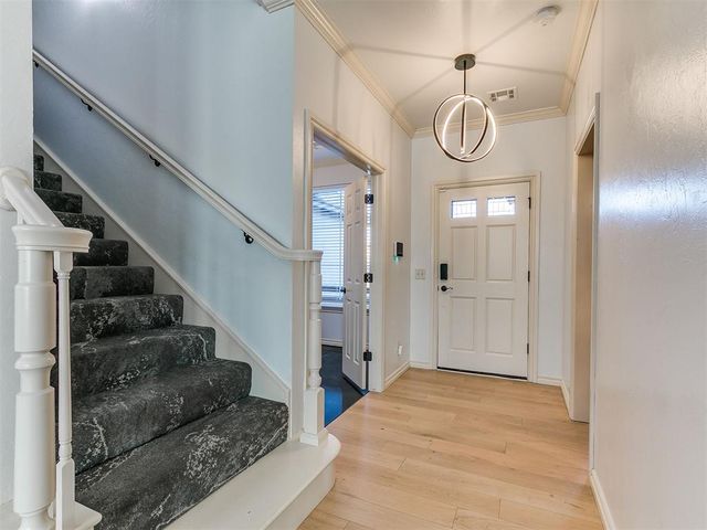 9016 NW 84th Terrace, Yukon, OK 73099