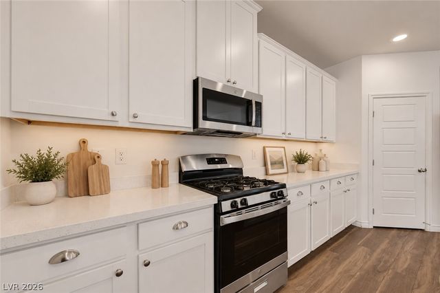 6810 Gaslamp Harbor Avenue, Las Vegas, NV 89156