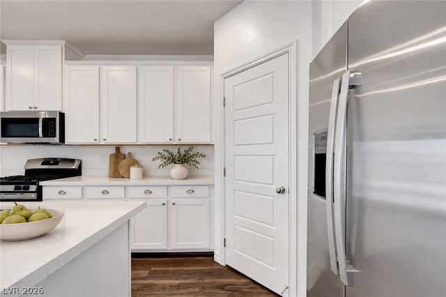 6810 Gaslamp Harbor Avenue, Las Vegas, NV 89156