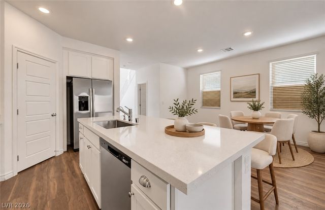6810 Gaslamp Harbor Avenue, Las Vegas, NV 89156