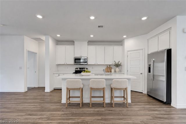 6810 Gaslamp Harbor Avenue, Las Vegas, NV 89156