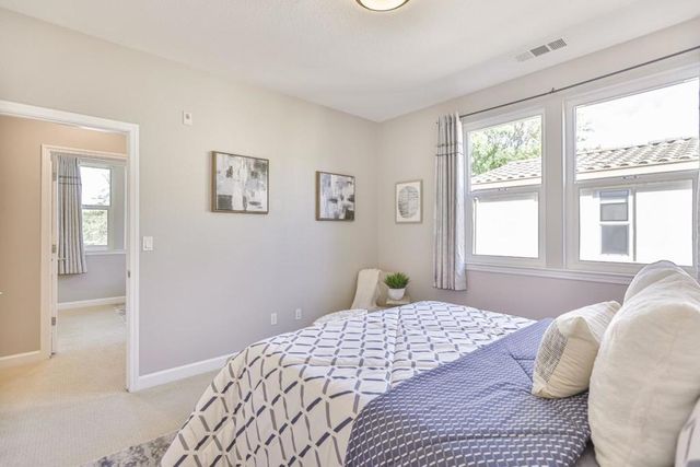 958 E Duane Avenue 200, Sunnyvale, CA 94085