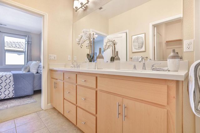 958 E Duane Avenue 200, Sunnyvale, CA 94085