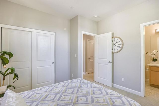 958 E Duane Avenue 200, Sunnyvale, CA 94085