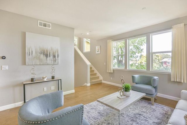 958 E Duane Avenue 200, Sunnyvale, CA 94085