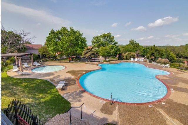3010 Lakeside Drive, Rockwall, TX 75087