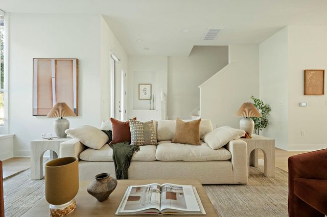 4048 Berkman DR, Austin, TX 78723