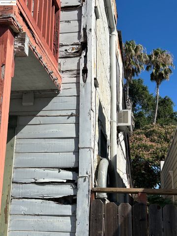 39 Main St, Isleton, CA 95641