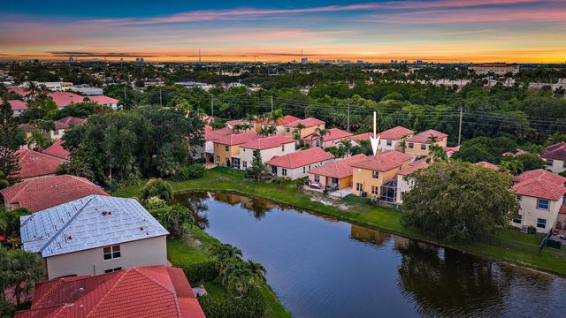 1088 Via Jardin, Riviera Beach, FL 33418