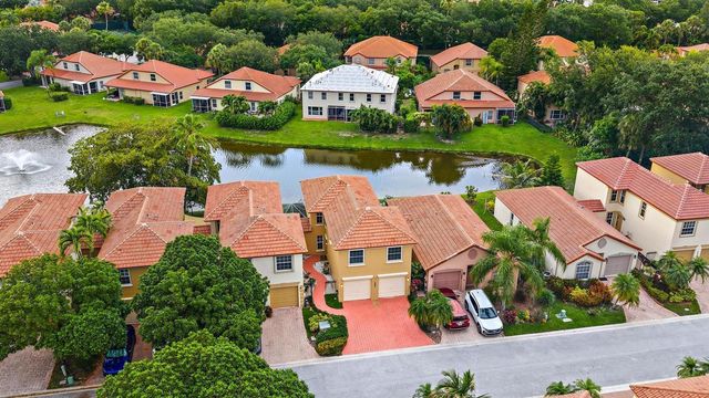 1088 Via Jardin, Riviera Beach, FL 33418