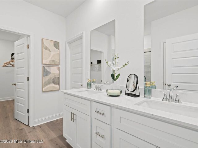 5070 Gibson Road, Ocean Springs, MS 39564