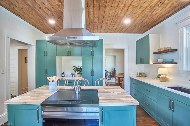 523 N Main Street, Graham, NC 27253