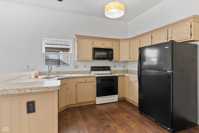 7818 Chesapeake Drive W, Indianapolis, IN 46236