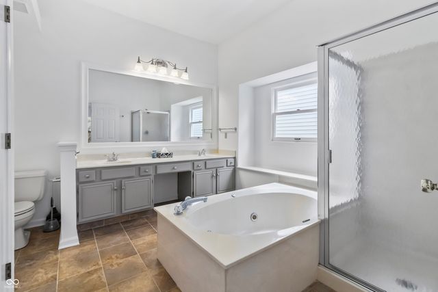 7818 Chesapeake Drive W, Indianapolis, IN 46236