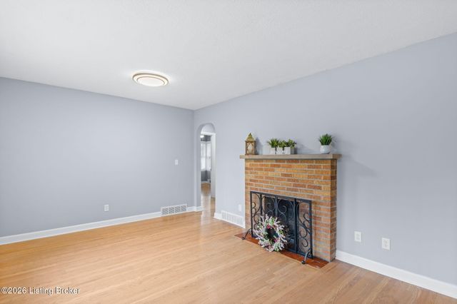 6701 Morocco Dr, Louisville, KY 40214