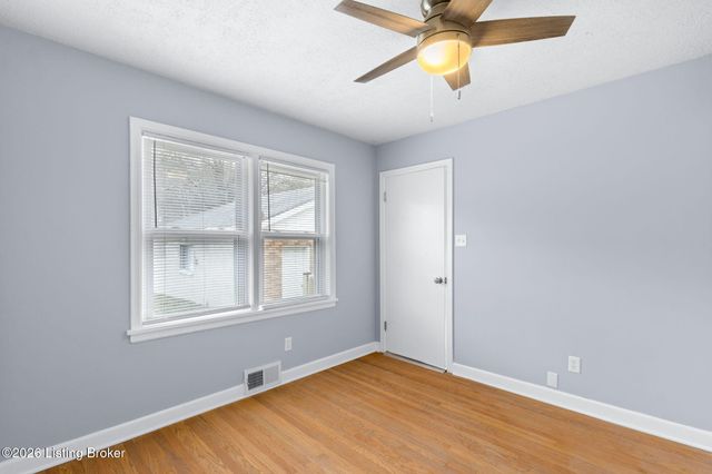 6701 Morocco Dr, Louisville, KY 40214