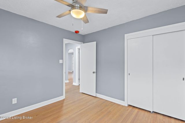 6701 Morocco Dr, Louisville, KY 40214