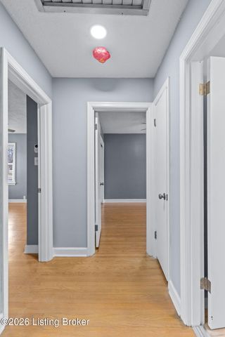 6701 Morocco Dr, Louisville, KY 40214