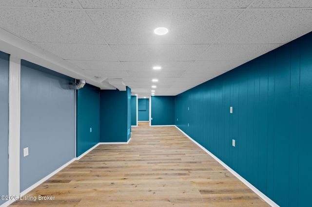 6701 Morocco Dr, Louisville, KY 40214