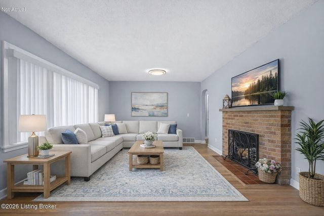 6701 Morocco Dr, Louisville, KY 40214