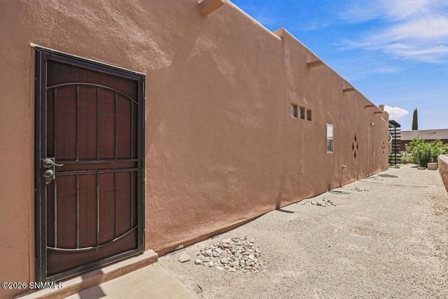 4192 Santa Lucia Arc, Las Cruces, NM 88005