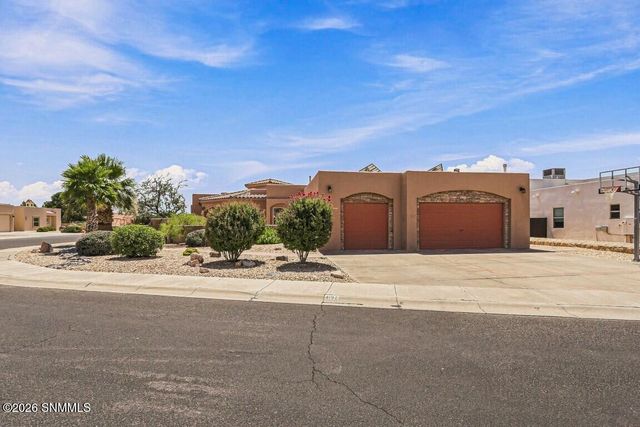 4192 Santa Lucia Arc, Las Cruces, NM 88005