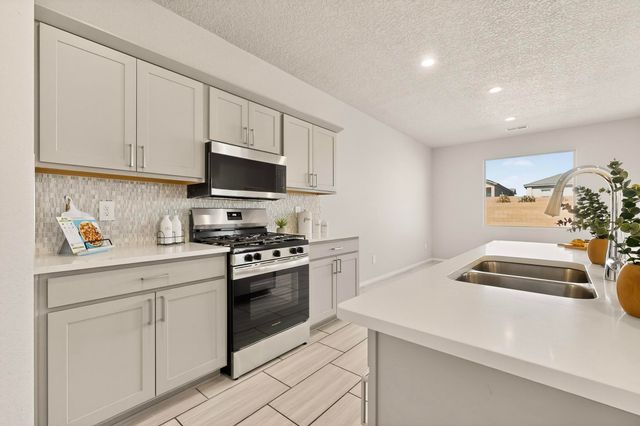 10729 Aspiration Lane SW, Albuquerque, NM 87121