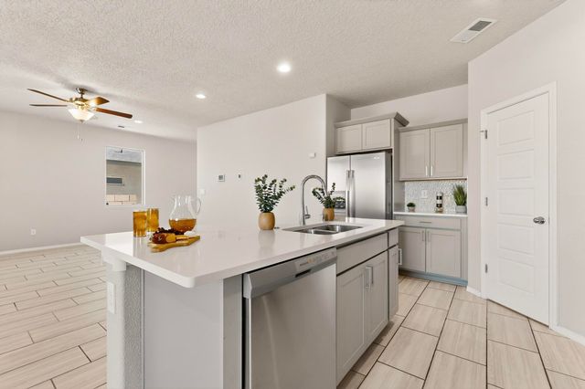 10729 Aspiration Lane SW, Albuquerque, NM 87121