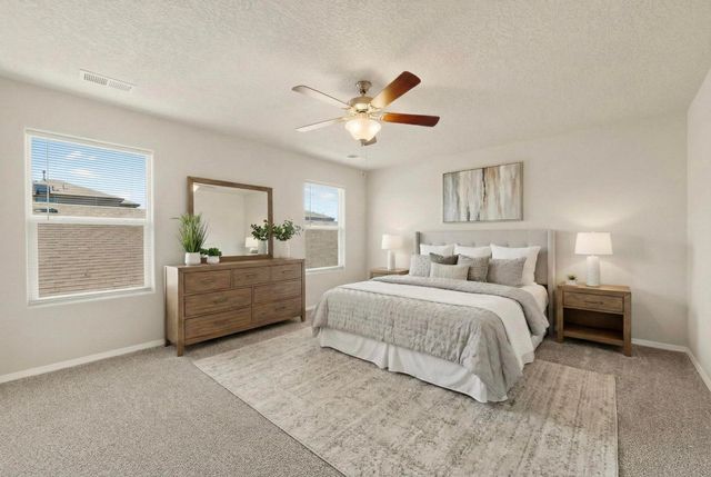 10729 Aspiration Lane SW, Albuquerque, NM 87121