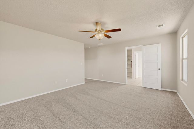 10729 Aspiration Lane SW, Albuquerque, NM 87121