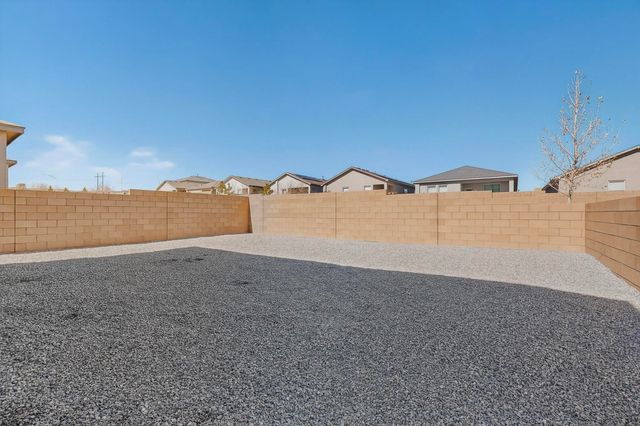 10729 Aspiration Lane SW, Albuquerque, NM 87121