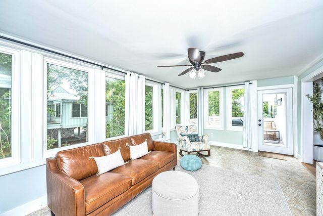 25 Sandcrab Court, Isle Of Palms, SC 29451