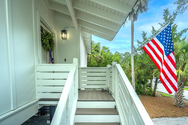 25 Sandcrab Court, Isle Of Palms, SC 29451