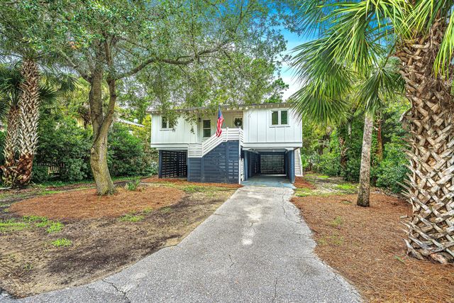 25 Sandcrab Court, Isle Of Palms, SC 29451