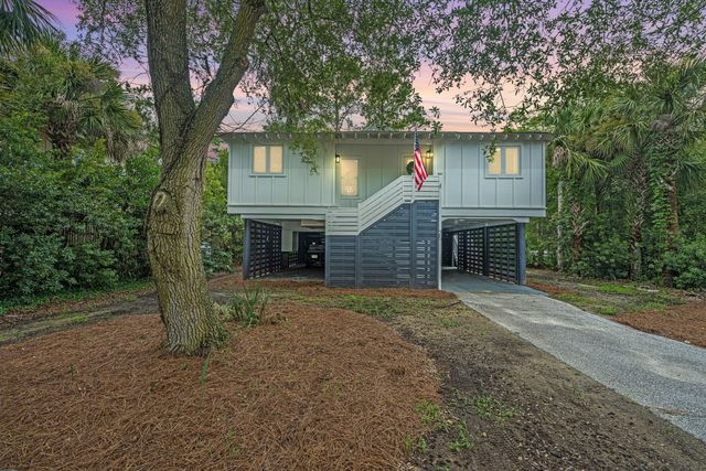 25 Sandcrab Court, Isle Of Palms, SC 29451