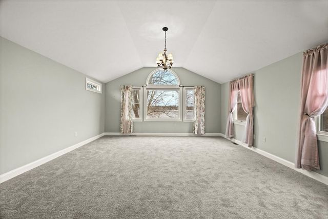 212 Scadding St, Taunton, MA 02780