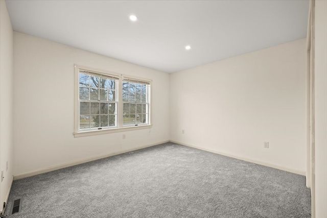 212 Scadding St, Taunton, MA 02780