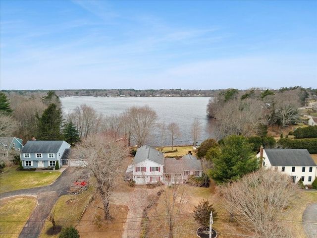 212 Scadding St, Taunton, MA 02780