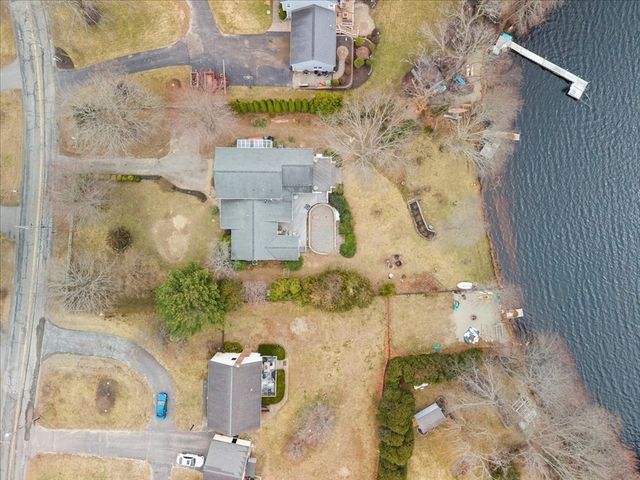 212 Scadding St, Taunton, MA 02780