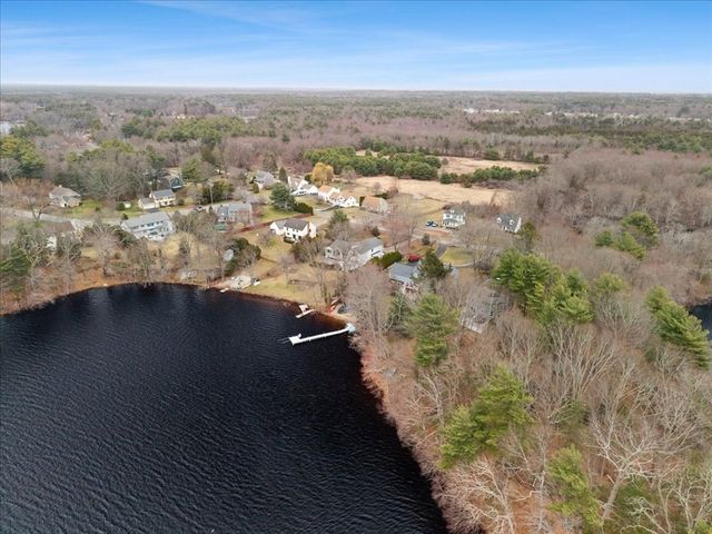 212 Scadding St, Taunton, MA 02780