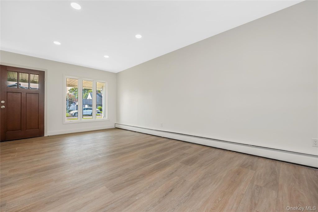 85 Twin Lane N, Wantagh, NY 11793 — photo 3