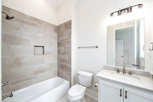 1203 Rosedown Dr, Thibodaux, LA 70301