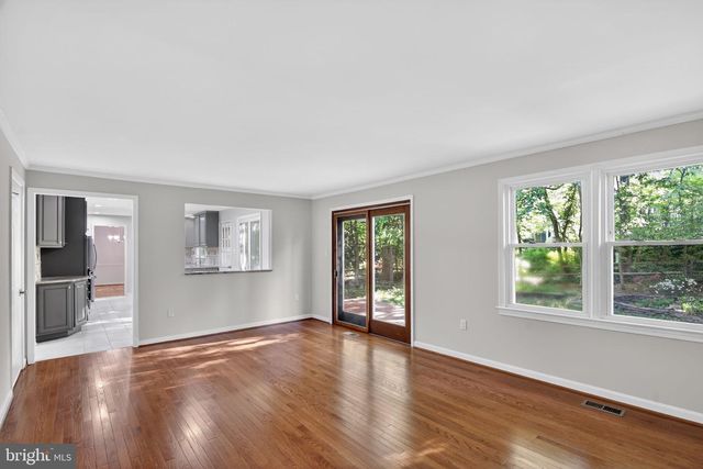 7785 TANGIER DR, Springfield, VA 22153