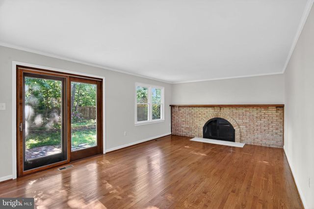 7785 TANGIER DR, Springfield, VA 22153