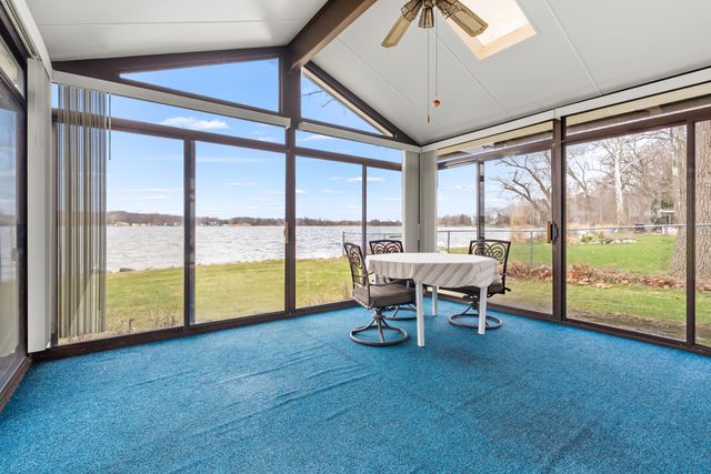 8664 E Long Lake Drive, Scotts, MI 49088