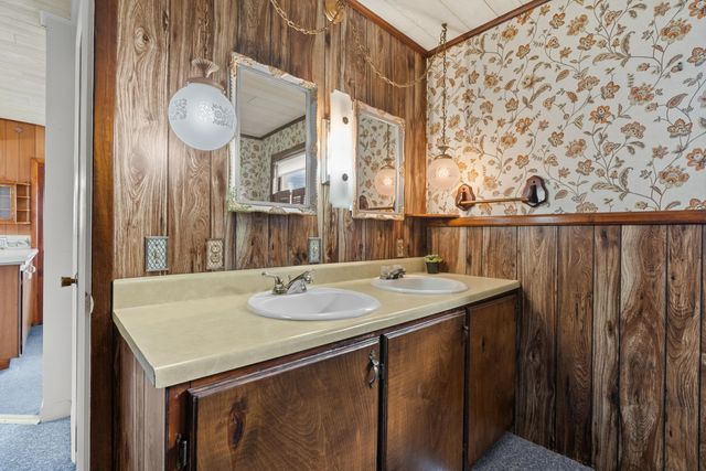 8664 E Long Lake Drive, Scotts, MI 49088